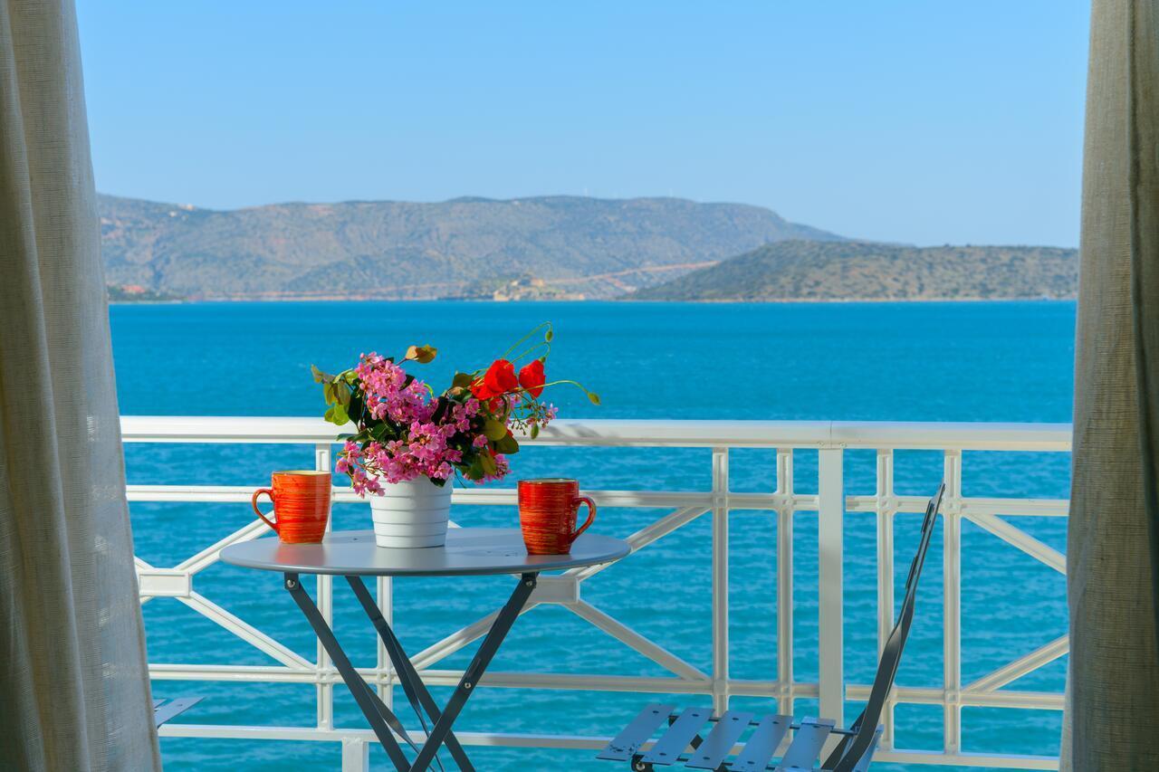 Margarita'S Seafront Luxury Apartment エロウンダ エクステリア 写真