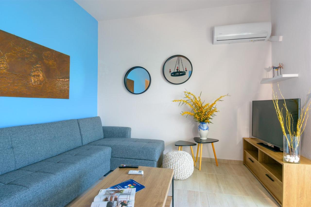 Margarita'S Seafront Luxury Apartment エロウンダ エクステリア 写真