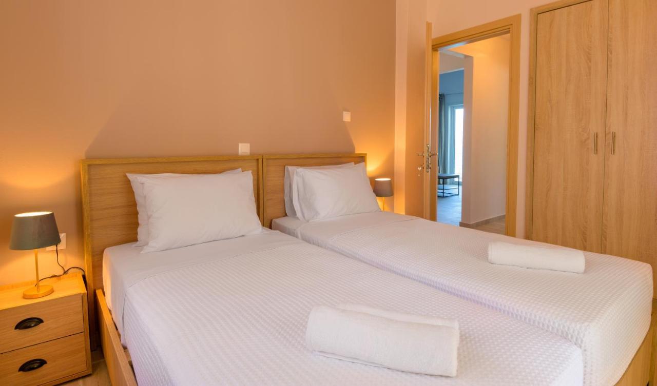 Margarita'S Seafront Luxury Apartment エロウンダ エクステリア 写真